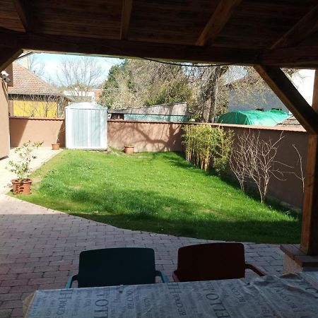 Magnolia Apartman Lägenhet Siófok Exteriör bild