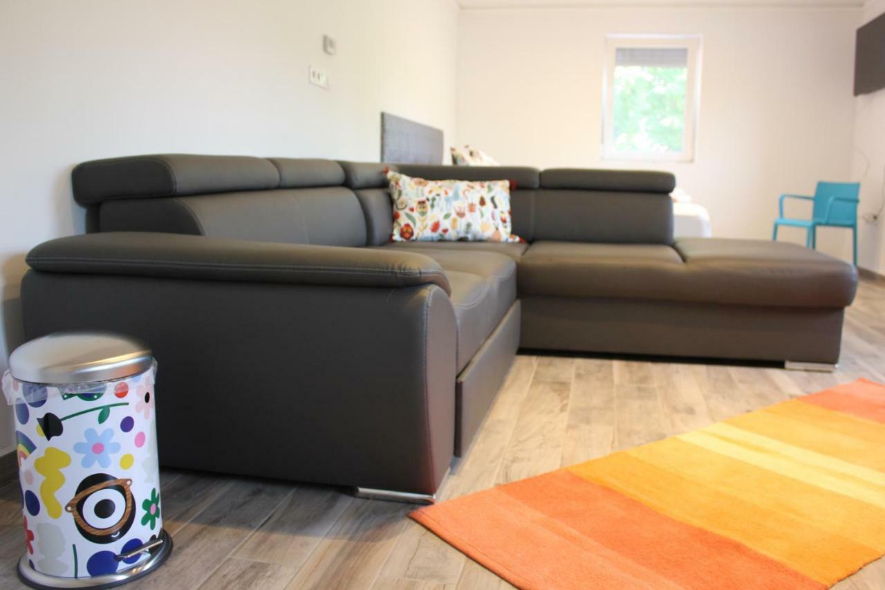 Magnolia Apartman Lägenhet Siófok Exteriör bild