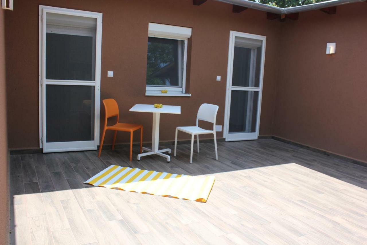 Magnolia Apartman Lägenhet Siófok Exteriör bild